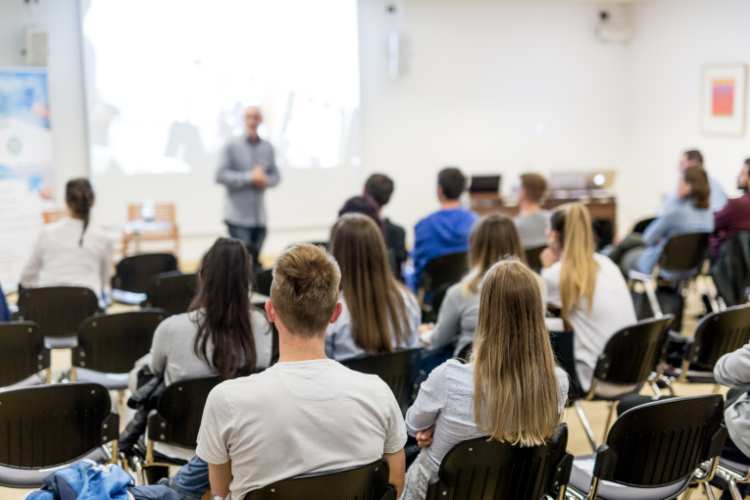 Università - fonte_Canva - piemontetopnews.it