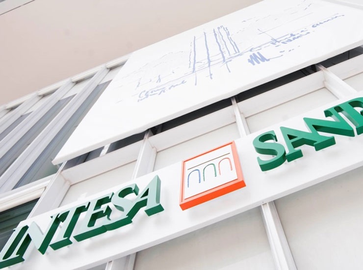 Intesa Sanpaolo, il disservizio diventa un caso - Piemontetopnews.it