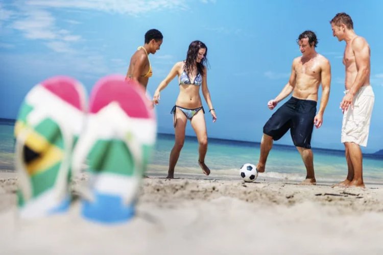 gioco-pallone-in-spiaggia-depositphotos-piemontetopnews.it