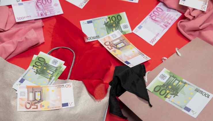 "Non ci contate", adesso è ufficiale: quest'anno niente tredicesima