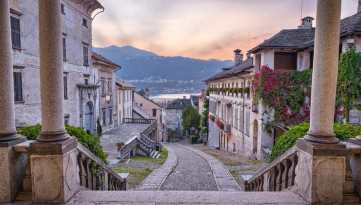 Il borgo piemontese che per metà è un'isola: solo 1000 anime