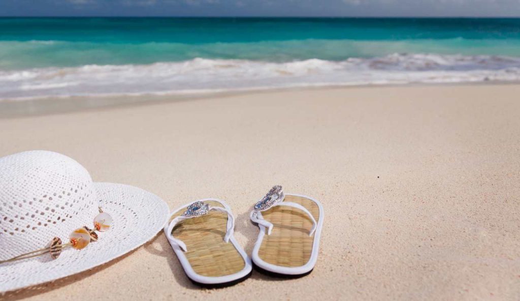Spiaggia economica a due passi da casa - fonte_Canva - piemontetopnews.it