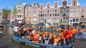 king's-day-amsterdam-depositphotos-piemontetopnews.it