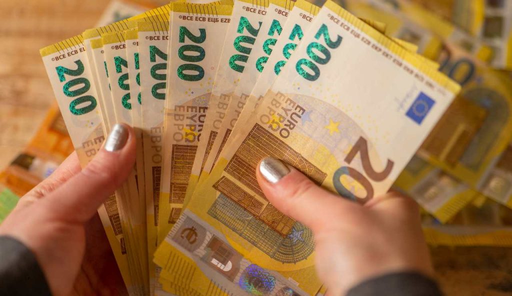 Banconote - fonte_canva - piemontetopnews.it