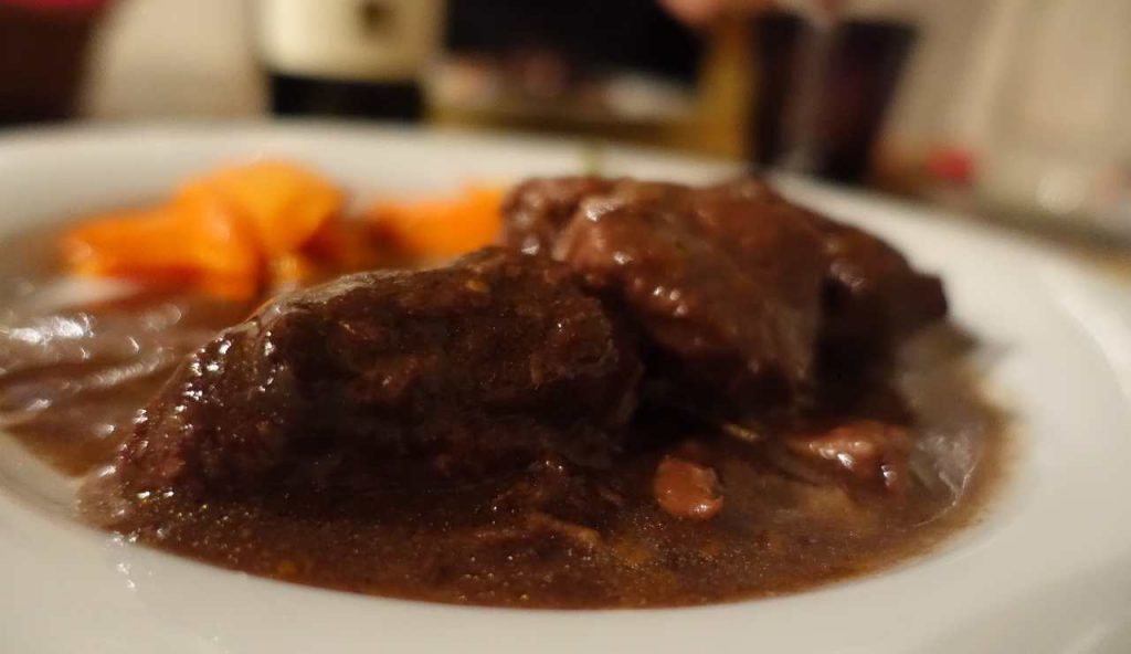 Brasato al Barolo - fonte_Canva - piemontetopnews.it