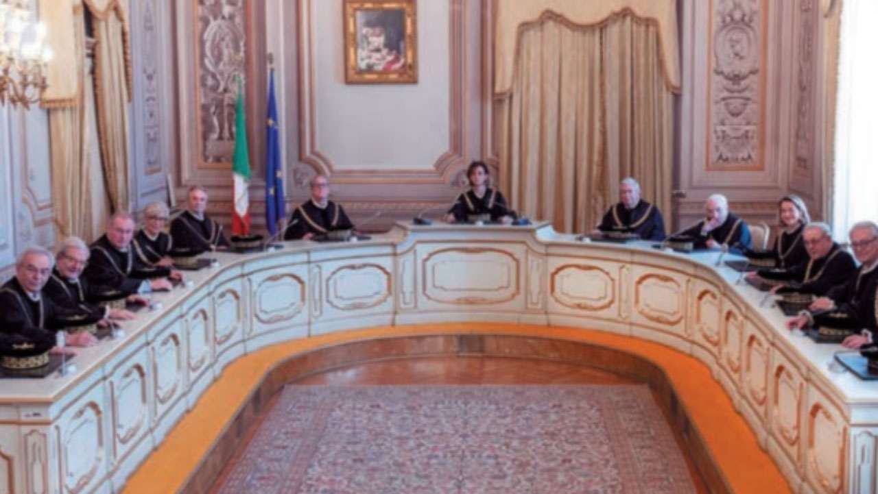 Ultim’ora lavoro, vi licenziano anche per errori commessi da ragazzi: se avete scheletri nell’armadio è la fine