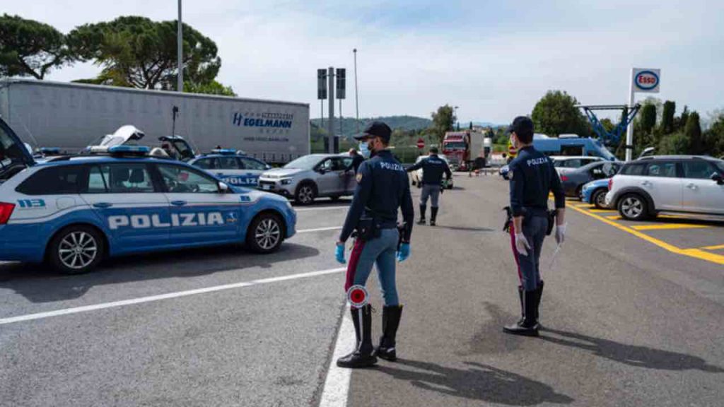 Posto di blocco - fonte_Ansa - piemontetopnews.it