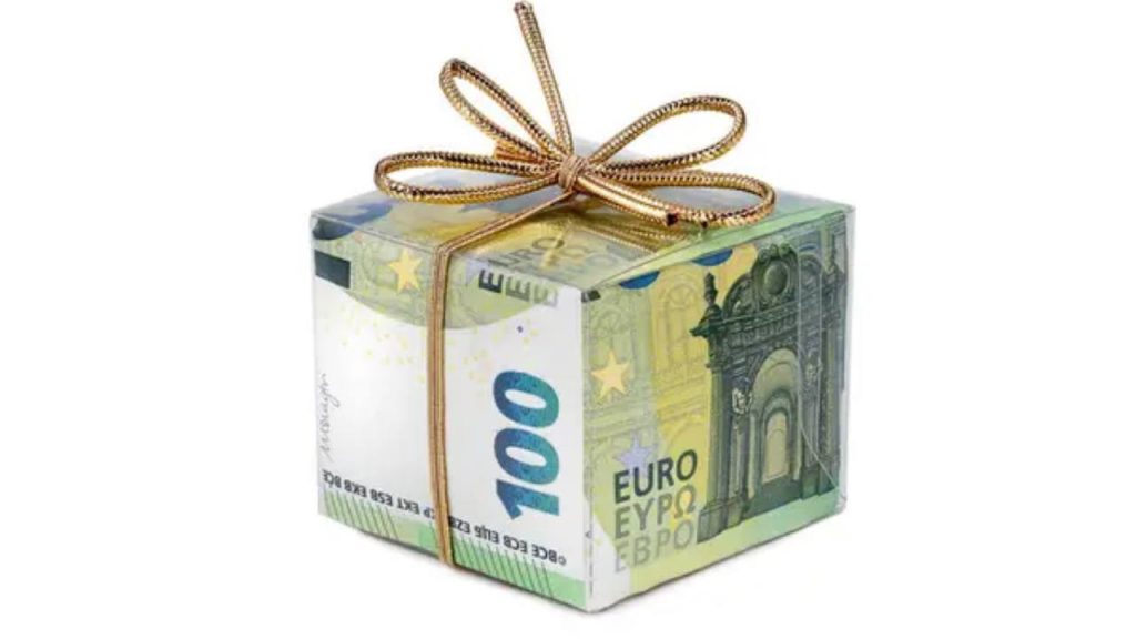 bonus-100-euro-depositphotos-piemontetopnews.it