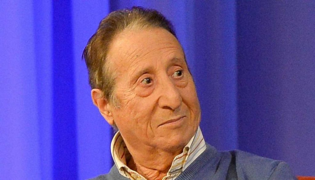 Di cosa è morto Alvaro Vitali, il re della commedia sexy all’italiana | Era ricoverato da due settimane