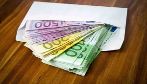 Banconote euro - fonte_canva- piemontetopnews.it