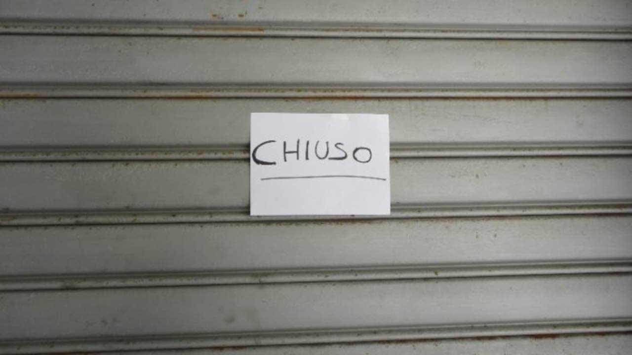 Tragedia in Piemonte, chiusa l’azienda leader nella regione: 1300 famiglie sul lastrico | Cittadini disperati