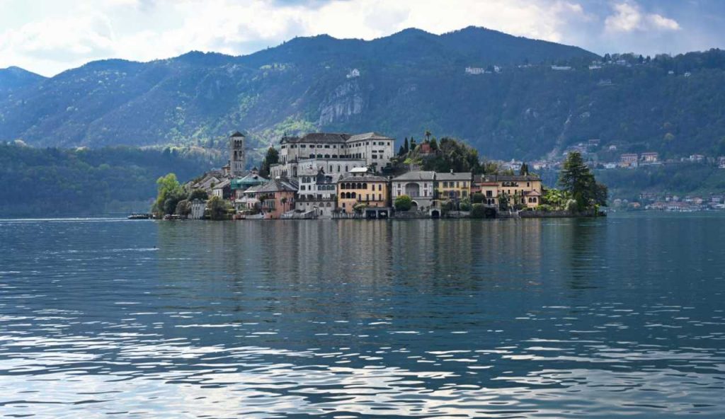 Il Lago d'Orta si trasforma in un set cinematografico