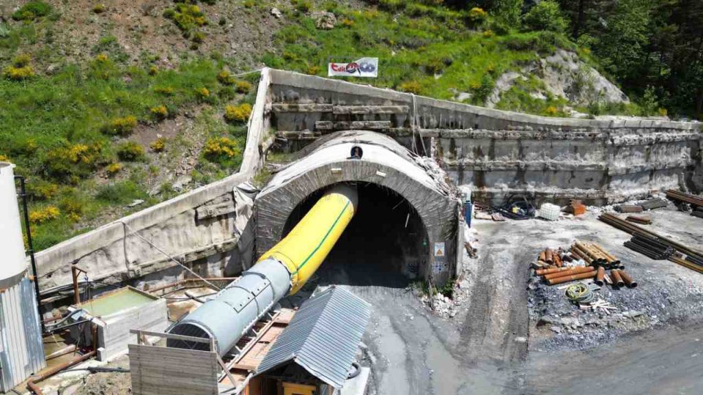 Lavori in corso al tunnel di Tenda