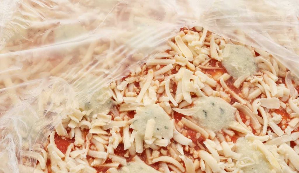Pizza surgelata - fonte_Canva - piemontetopnews.it
