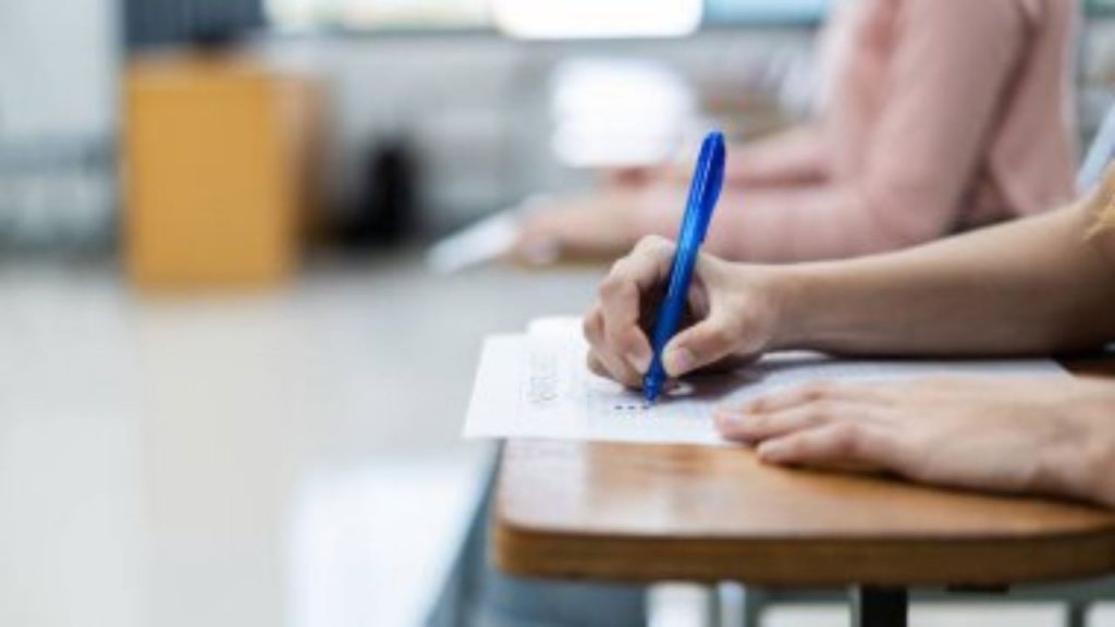 banchi-di-scuola-depositphotos-piemontetopnews.it