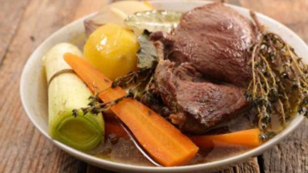 gran-bollito-misto-depositphotos-piemontetopnews.it
