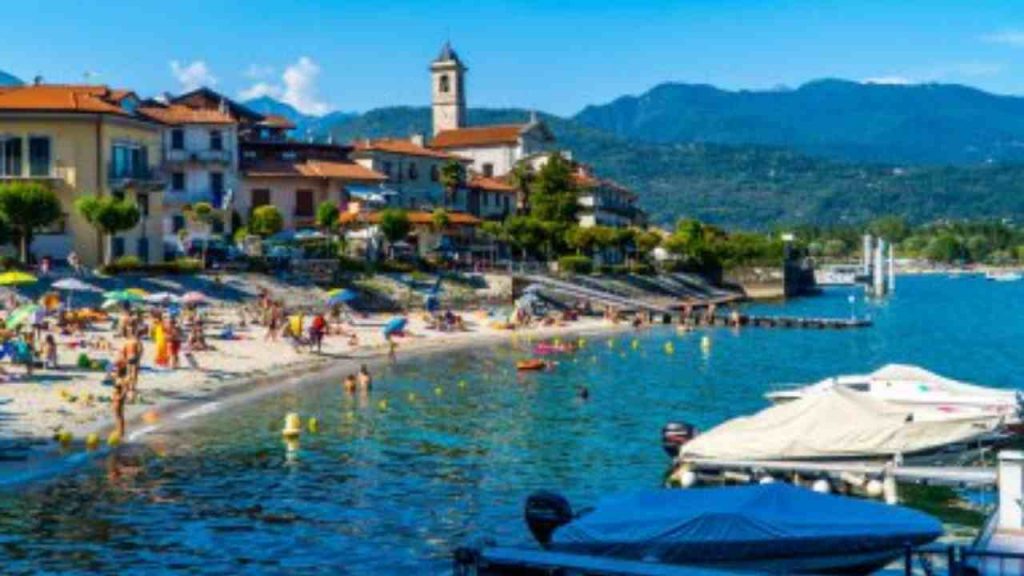 spiaggia-feriolo-lago-maggiore-depositphotos-piemontetopnews.it