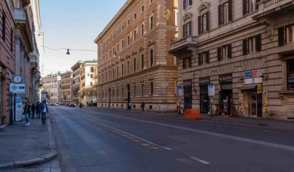 strada-di-roma-vuota-depositphotos-piemontetopnews.it