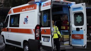 Ambulanza - fonte_Ansa - piemontetopnews.it