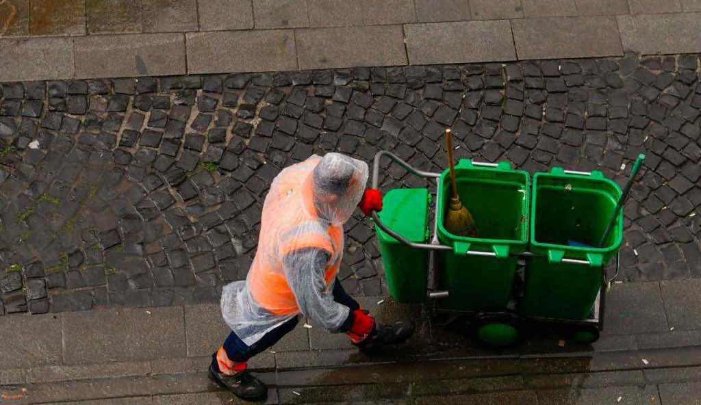 Spazzino - fonte_Canva - piemontetopnews.it