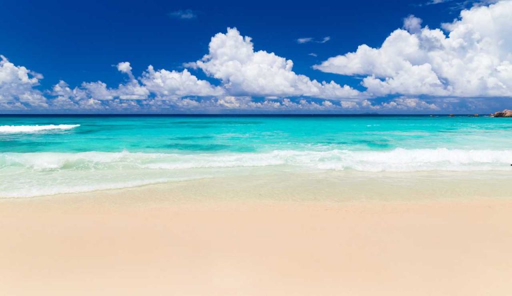 Spiaggia - fonte_Canva - piemontetopnews.it