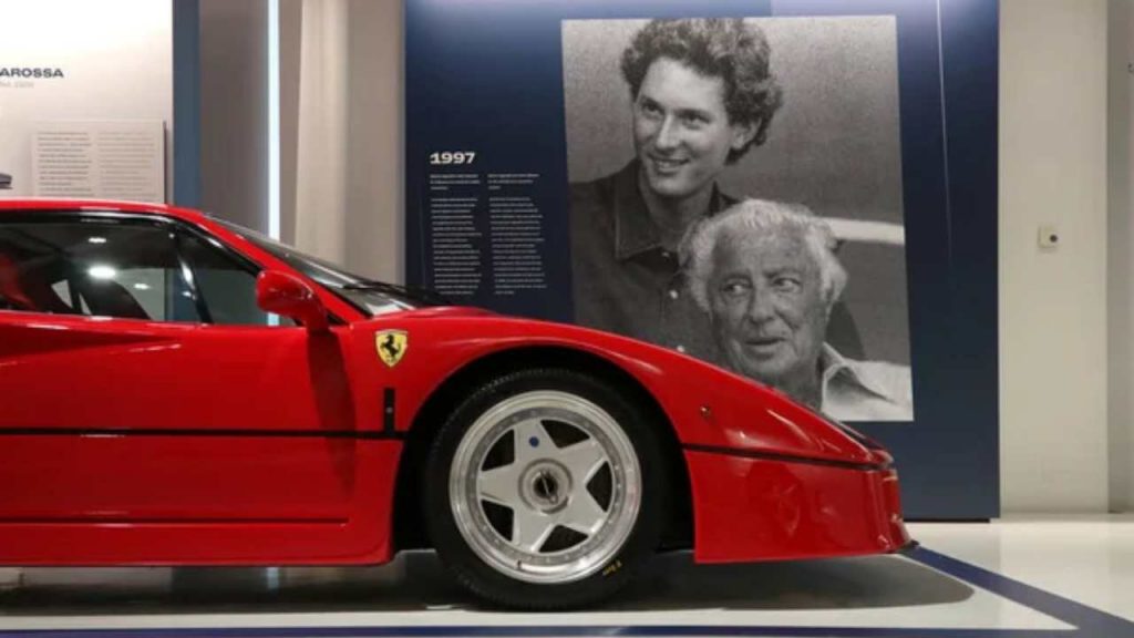 john-elkann-ferrari-depositphotos-piemontetopnews.it