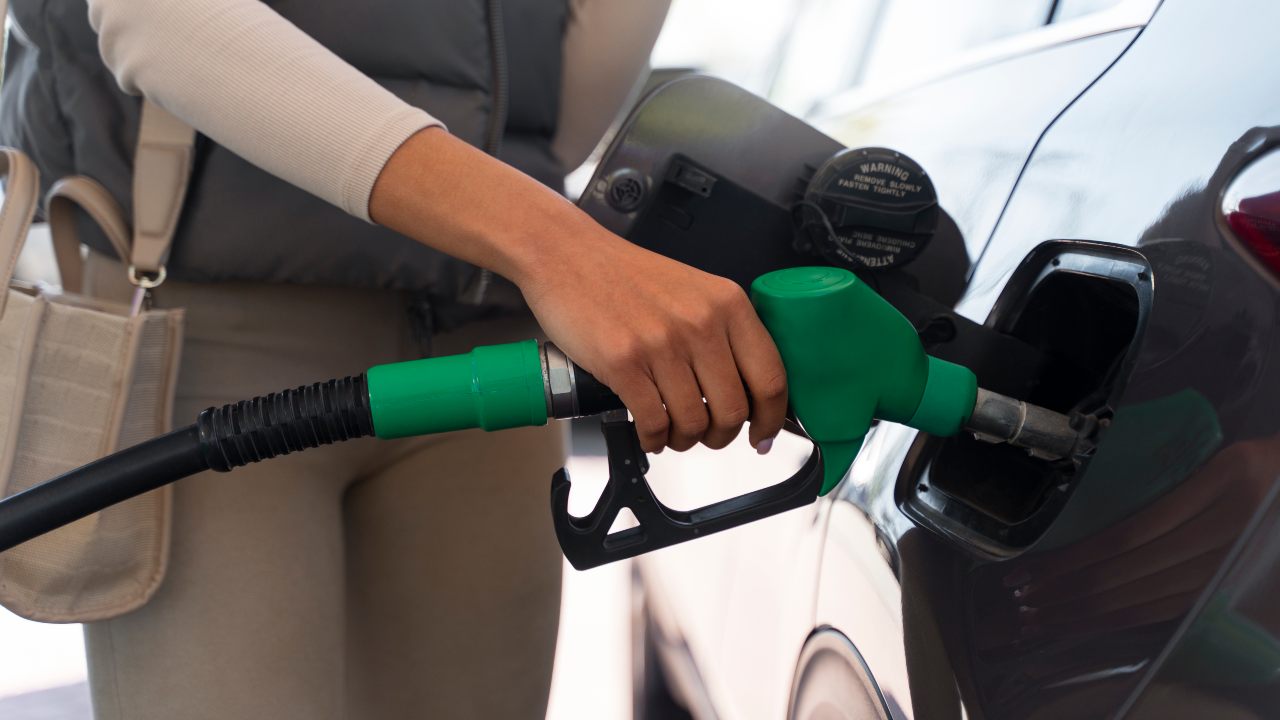 Caro benzina, è ufficiale: approvato il BONUS GRATUITO in Piemonte