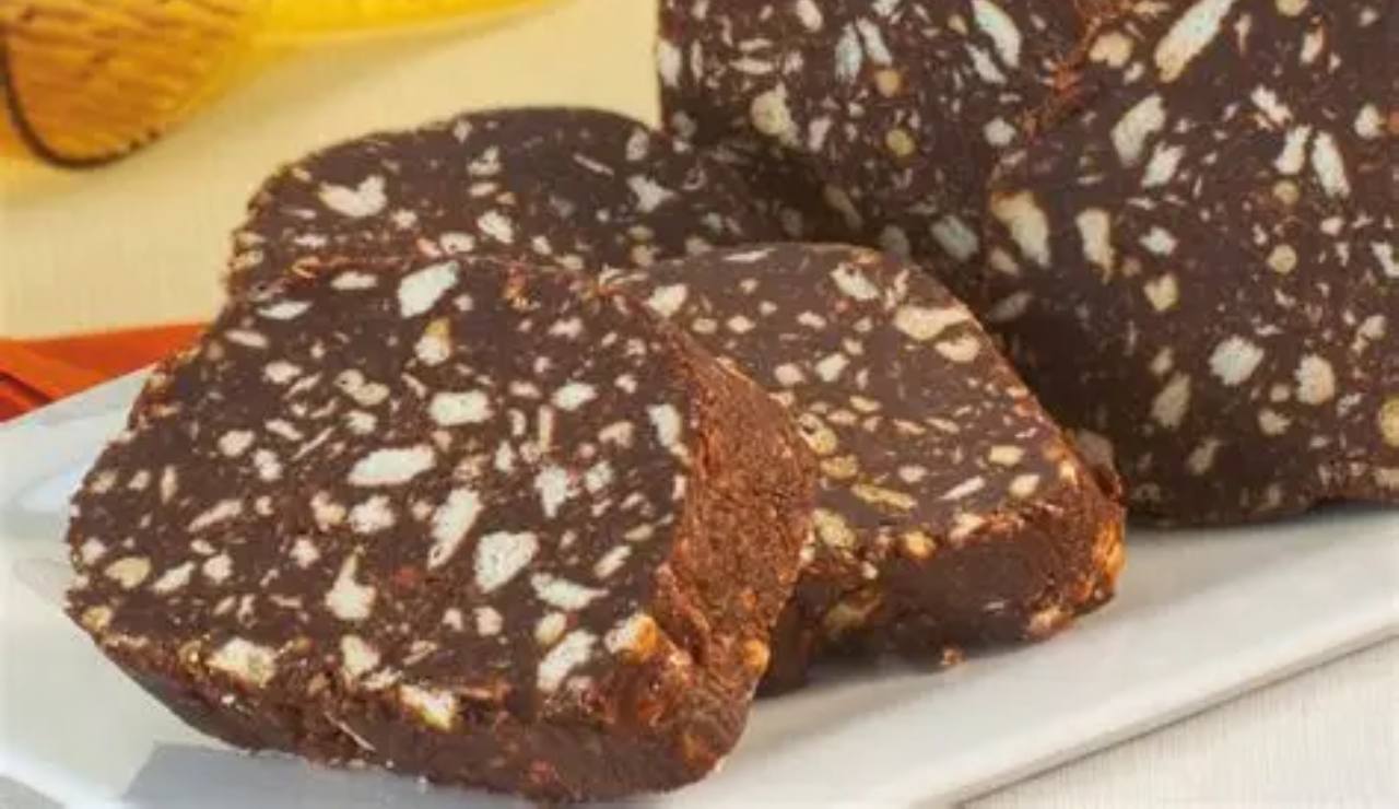 In Piemonte nasce il ‘Salame del Papa’: un dolce tributo al cioccolato