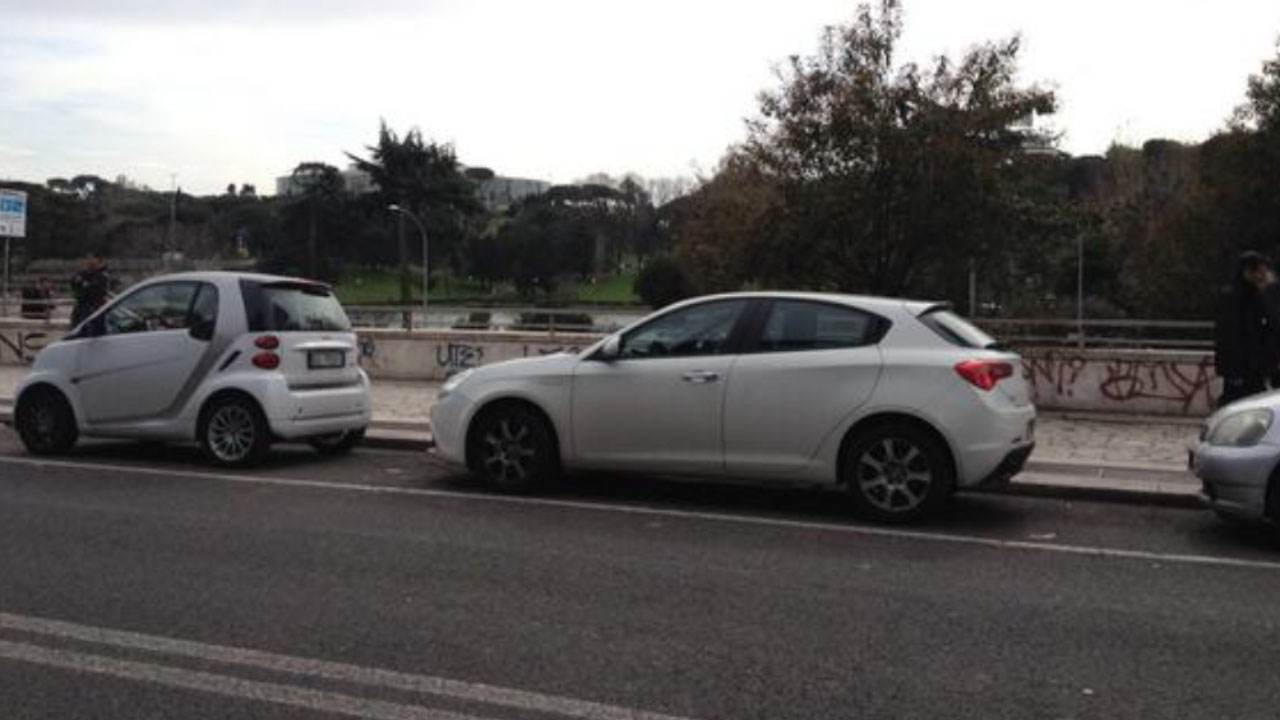 Strisce bianche addio, la rivoluzione dei parcheggi è servita - Piemontetopnews.it
