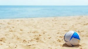 pallone-in-spiaggia-depositphotos-piemontetopnews.it