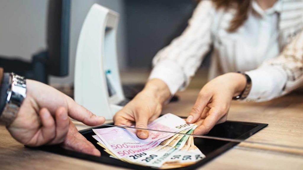 Lavorare in banca (web) - Piemontetopnews.it