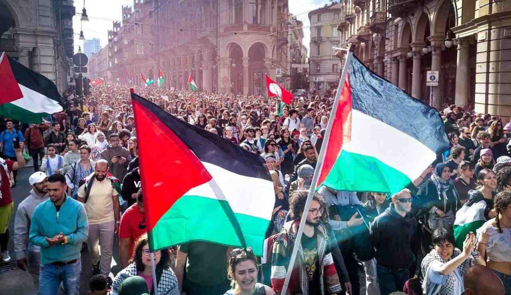 A Torino si manifesta in favore della Palestina