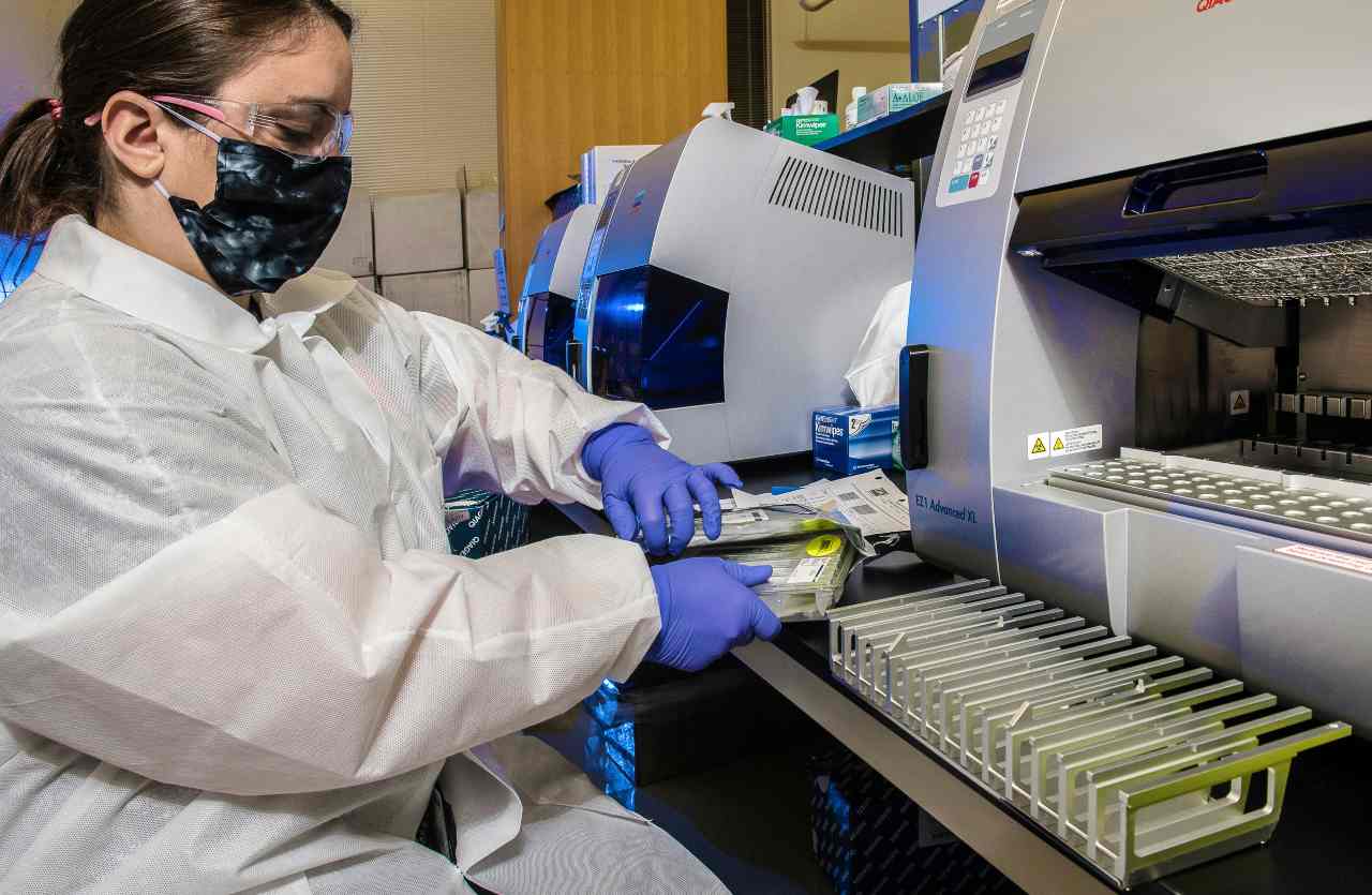 794 casi accertati, la nuova epidemia parte proprio dal Piemonte: le autorità pronte a intervenire | Si rischia la chiusura